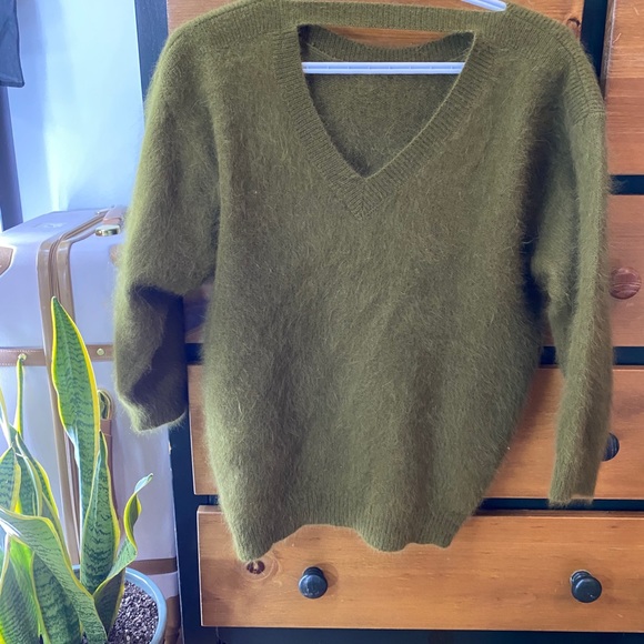 Vintage angora fluffy soft sweater - Picture 3 of 6